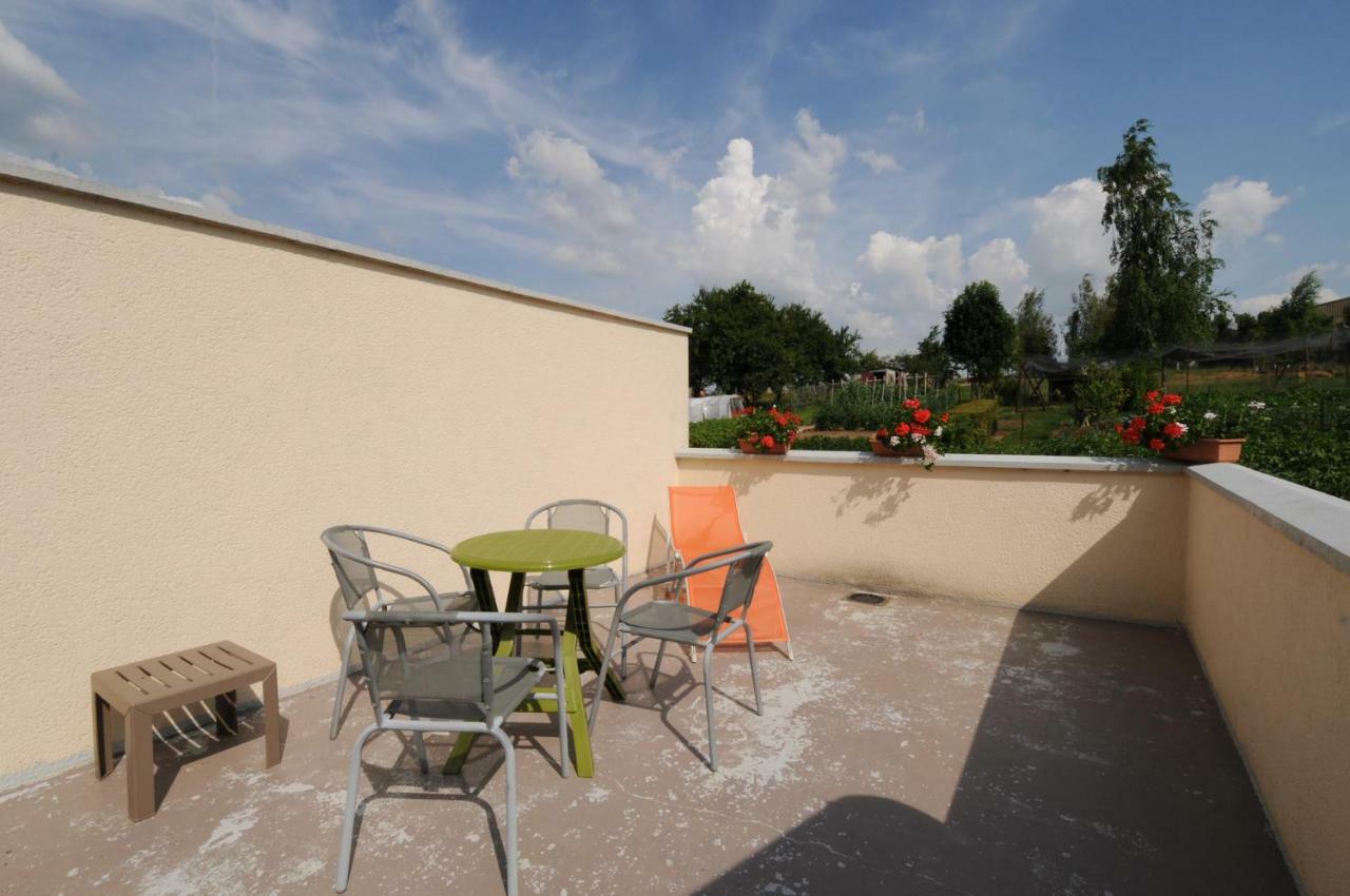Chambres D'Hotes L'Hirondelle Girondelle エクステリア 写真