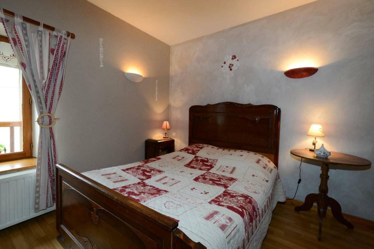 Chambres D'Hotes L'Hirondelle Girondelle エクステリア 写真